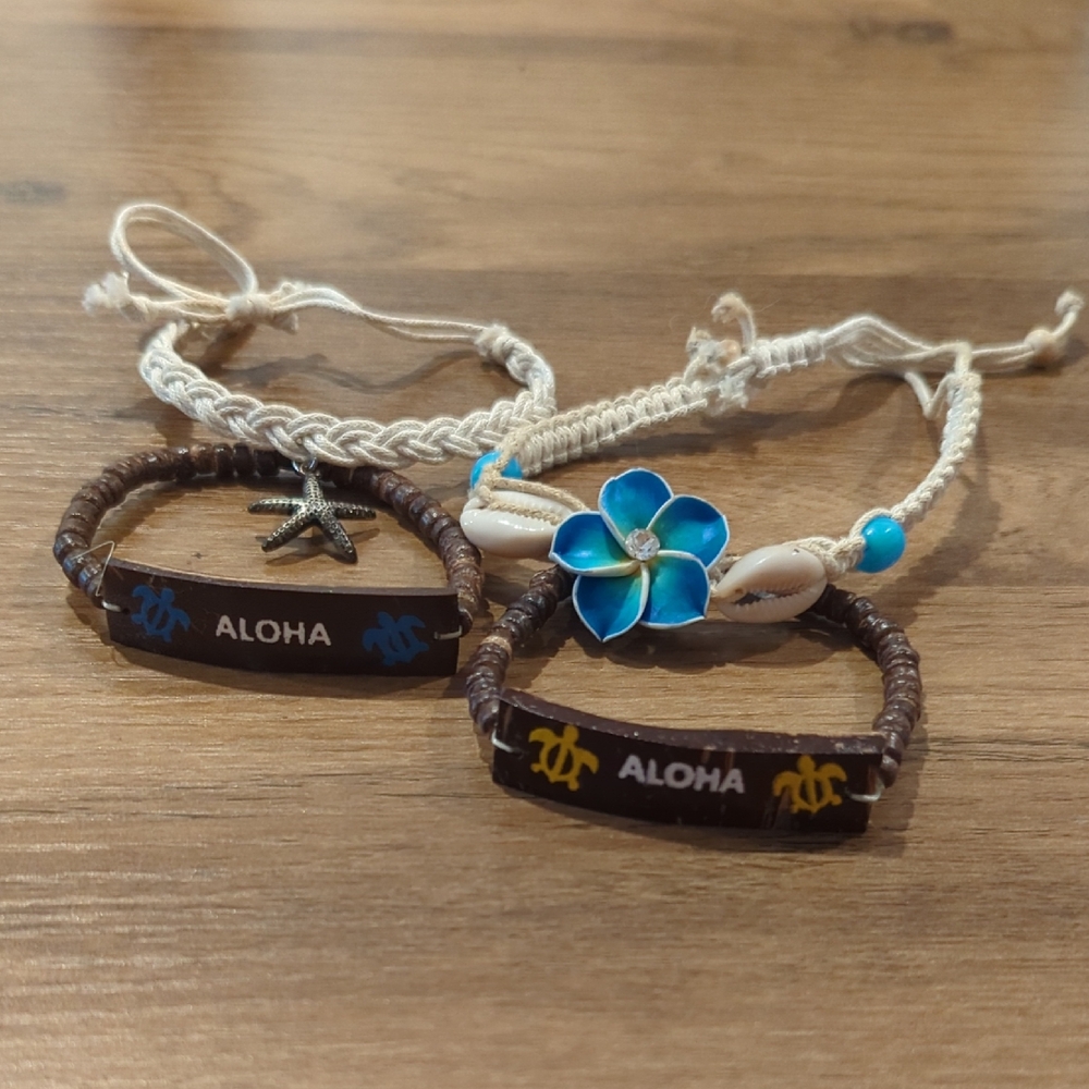 Aloha Hawaiian Themed Set Of Four Bracelets